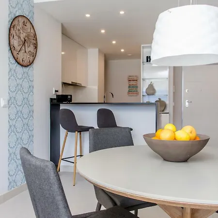 Apartamento Urbano Blanco *